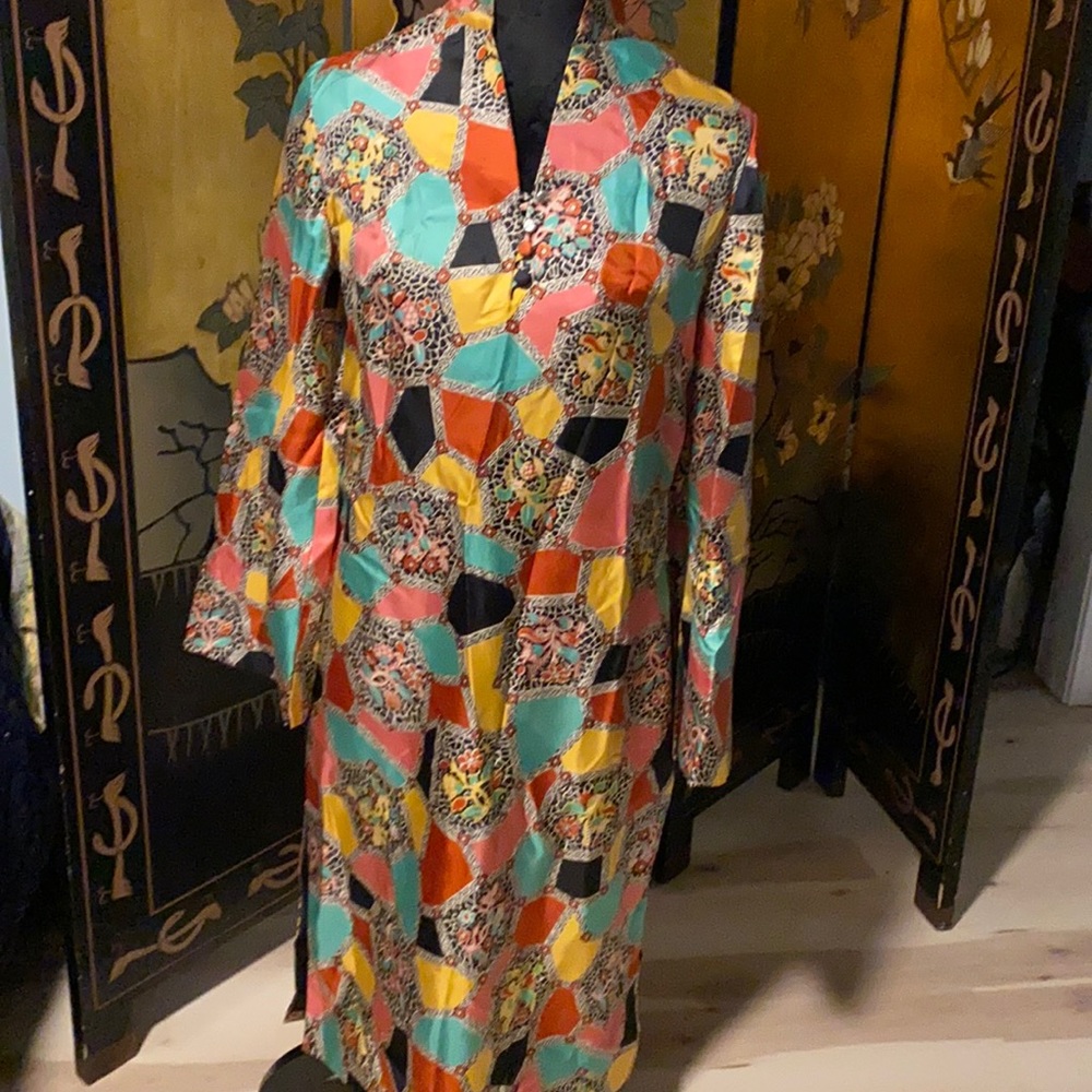 Lovely vintage Asian inspired silk dress. Handmade.